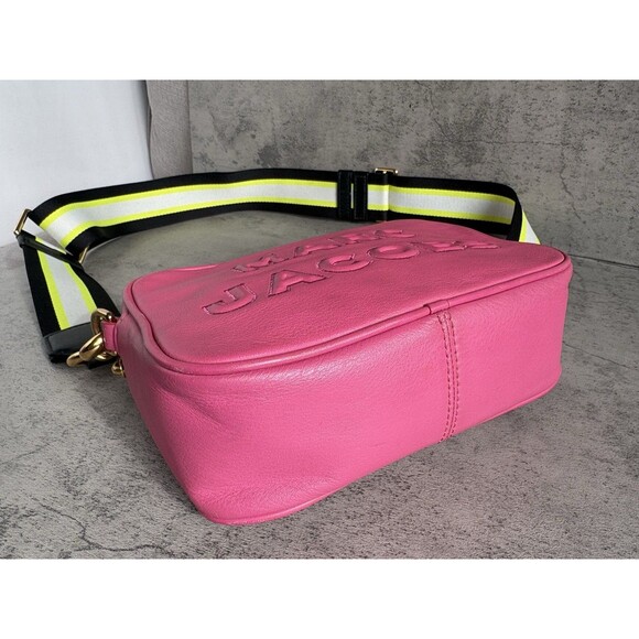 Marc Jacobs Flash Hot Pink Soft Leather Logo Embossed Camera Crossbody Bag - Picture 5 of 8